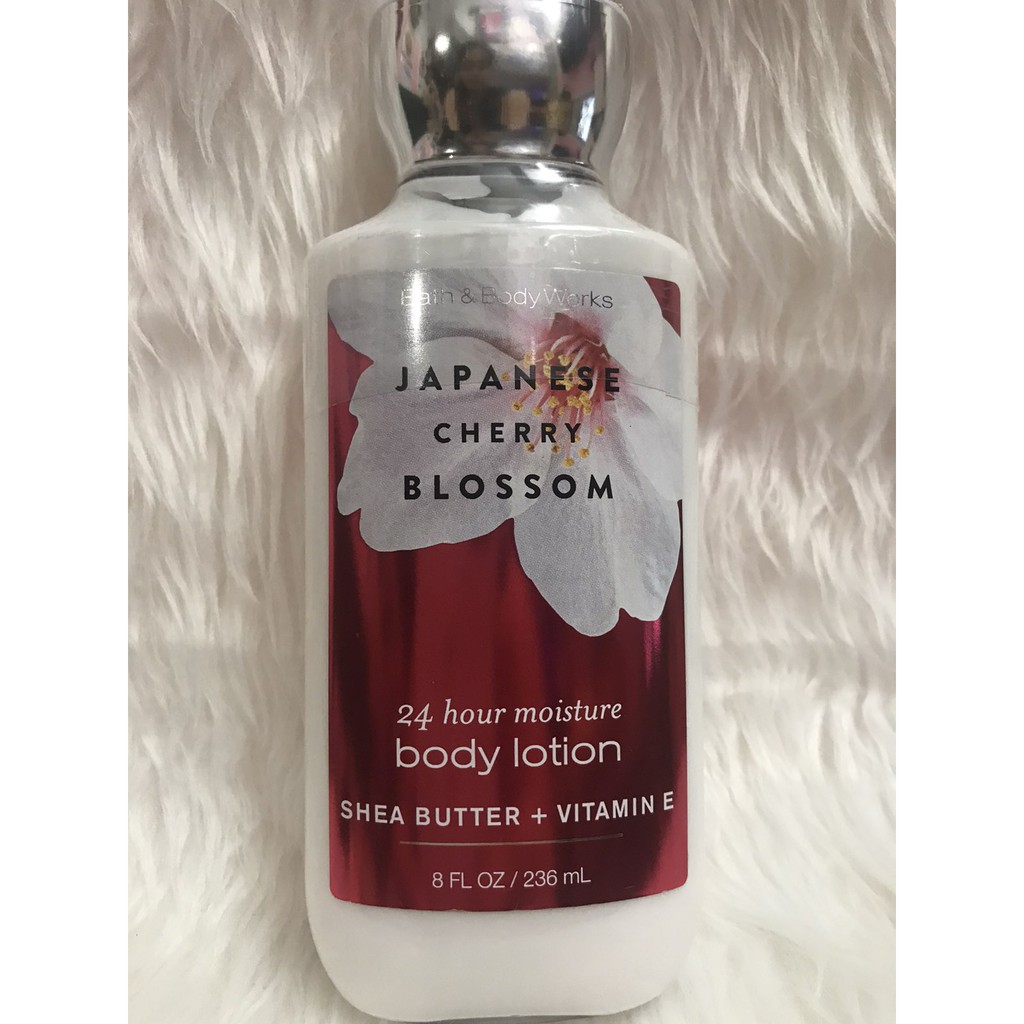 Sữa Dưỡng Thể Bath & Body Work Japanese Cherry Blossom – Super Smooth Body Lotion 24Hr Moisture 236ml của Mỹ