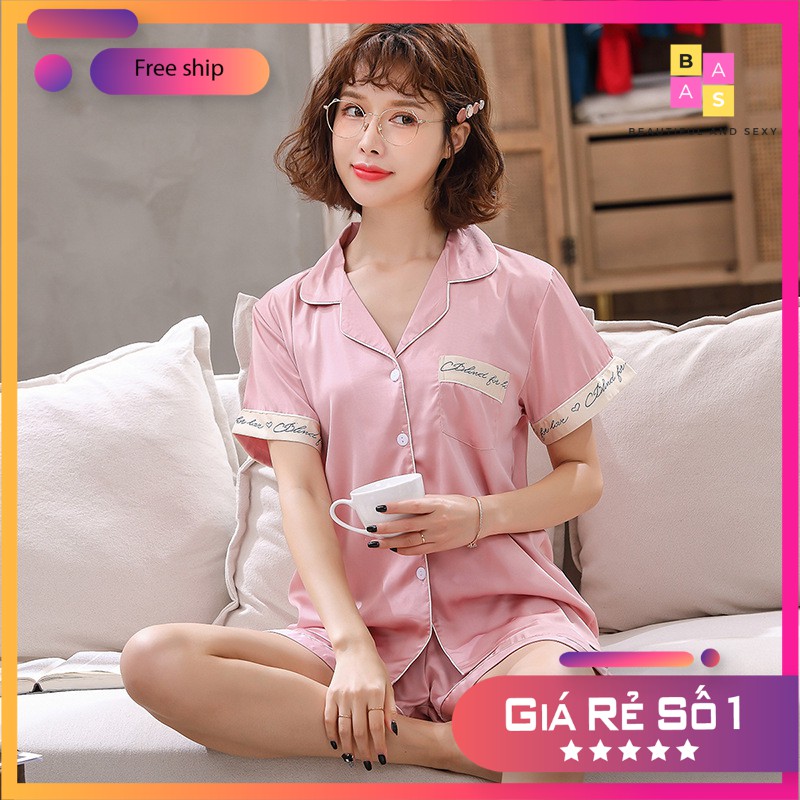 Bộ pijama cộc tay quần đùi phi lụa mát mẻ, bộ đồ ngủ lụa đùi phối họa tiết viền chữ kí BAS087 | BigBuy360 - bigbuy360.vn