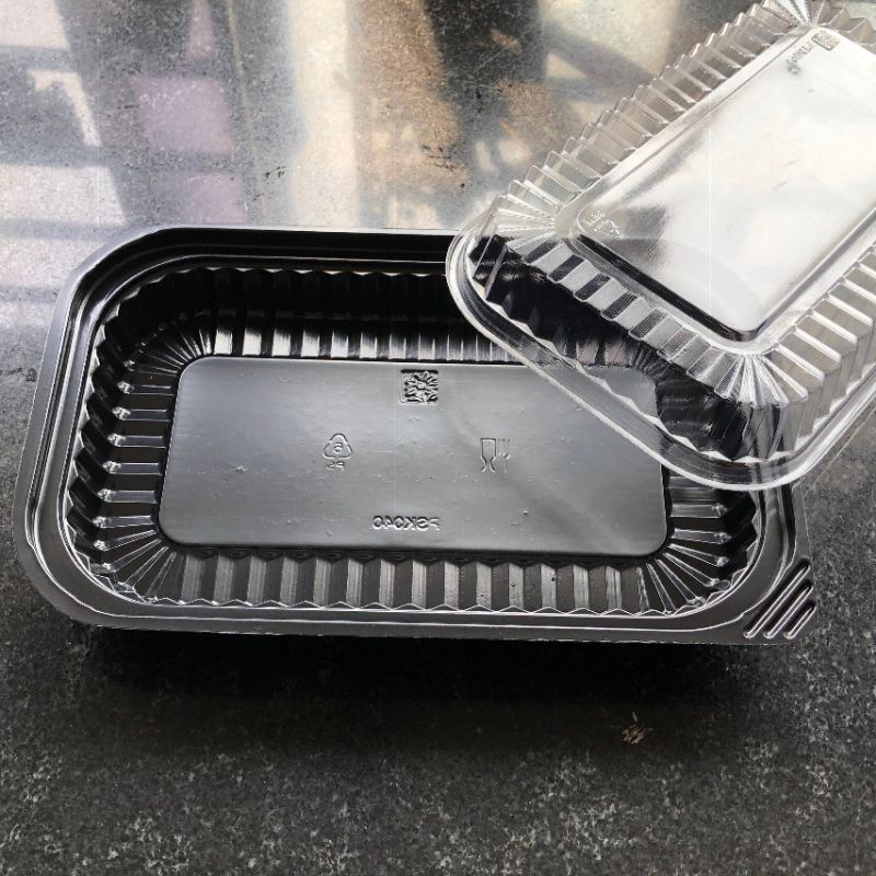 50 Hộp nhựa đế đen HT17 đựng sushi, thức ăn, chả giò, salad, trái cây cắt sẵn.