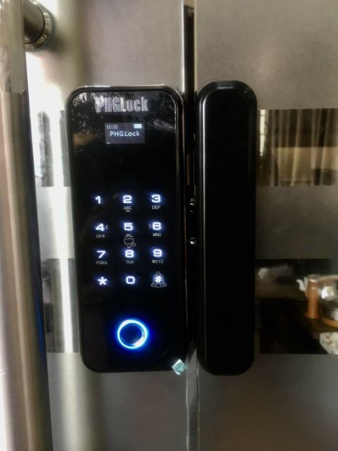 khóa vân tay,mã số,thẻ từ cửa kính  PHGLock™ - KG3605W chính hãng bảo hành 24 tháng .