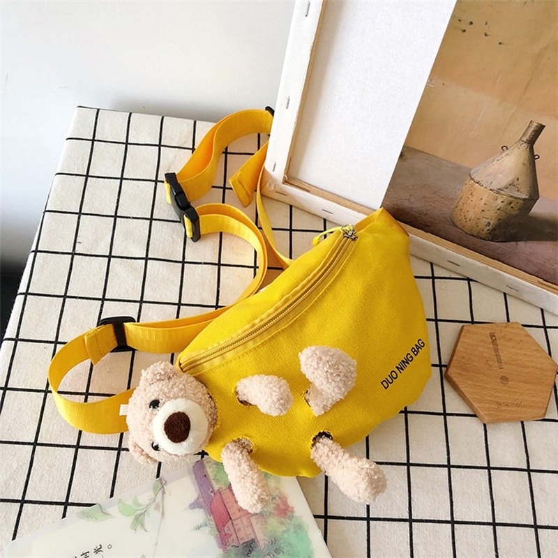 Túi đeo chéo ngực IELGY vải canvas gắn gấu bông dễ thương hợp thời trang