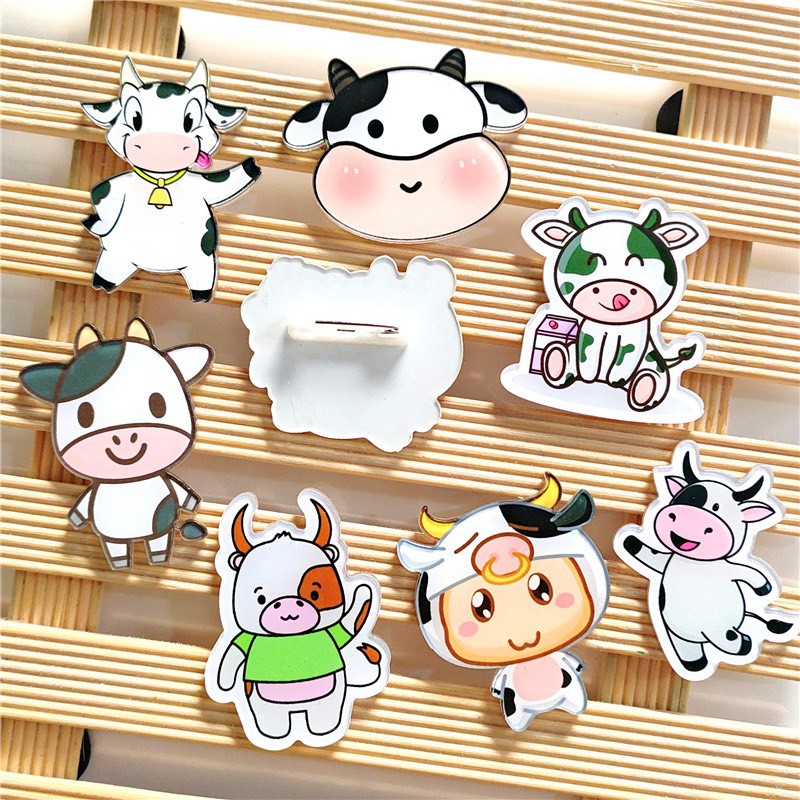 Pin Stick bò sữa dễ thương treo balo, túi xách