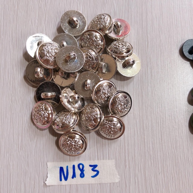 Combo 10 nút áo tròn hình N182-185