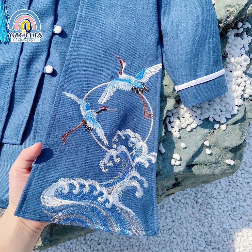 Áo dài Tết cho bé trai mẫu mới 2024 dáng cách tân cổ tàu thêu hạc size lớn từ 12-34kg Magickids Quần áo trẻ em AO21023