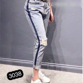Quần jeans baggy nữ