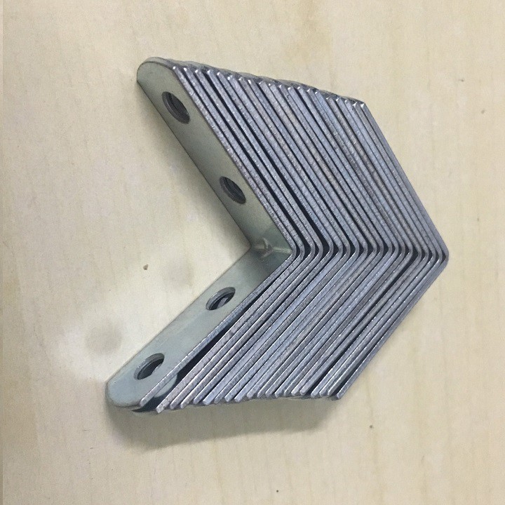 20 cái 3.5 x 3.5cm  KE GÓC VUÔNG  4 Lỗ
