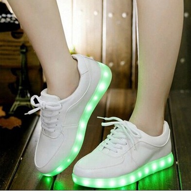 (M09) GIÀY PHÁT SÁNG 7 MÀU  NAM NỮ