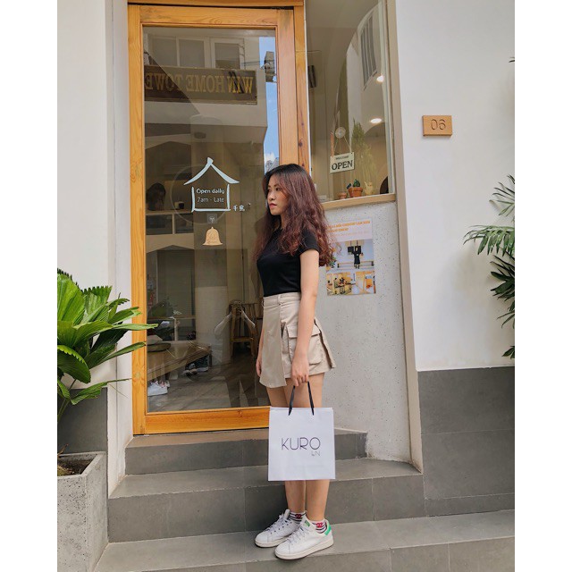 -Hàng nhập khẩu Quần váy túi hộp màu kem (hình shop chụp điện thoại) Liên hệ mua hàng  084.209.1989 | BigBuy360 - bigbuy360.vn