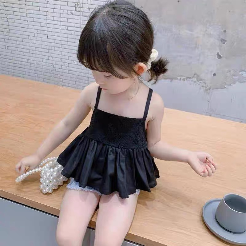 Set áo hai dây và quần bò phong cách Hàn quốc điệu đà cho bé gái