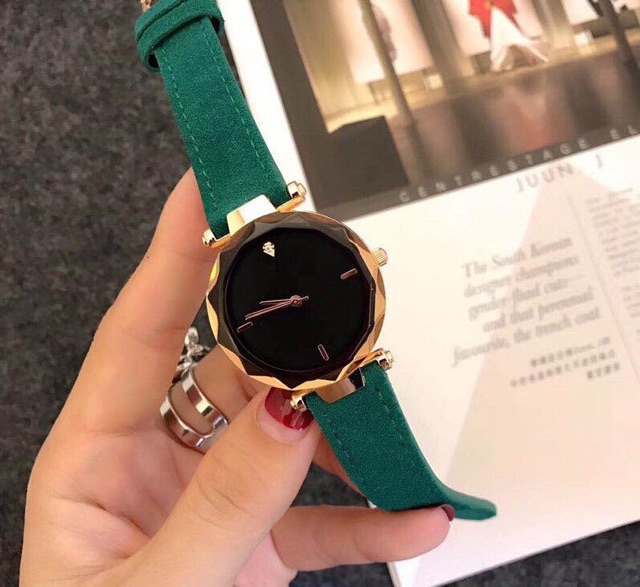 ĐỒNG HỒ NỮ DÂY DA MẶT VÁT CẠNH HN.WATCH DÂY DA LỘN KIM CƯƠNG SIÊU HOT | BigBuy360 - bigbuy360.vn