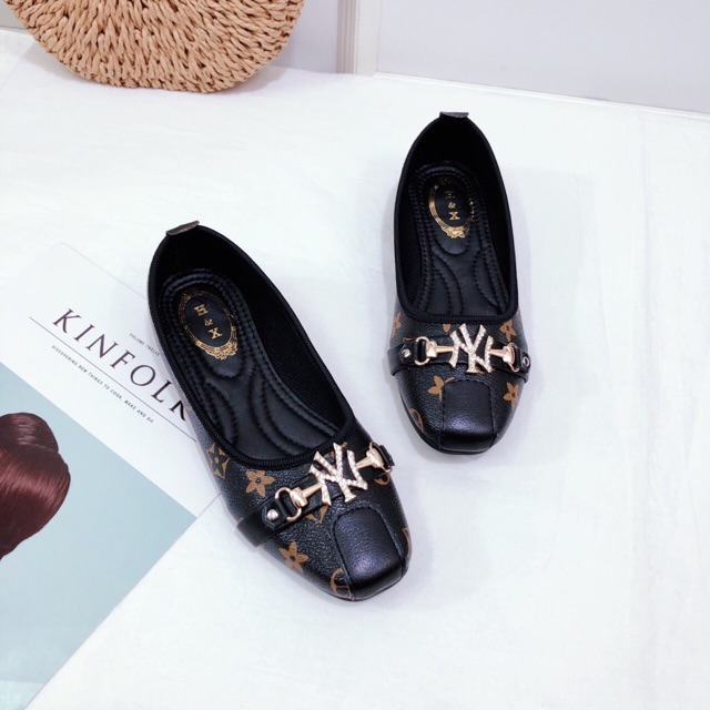 [HÀNG SẴN] GIÀY BÚP BÊ NỮ L.V