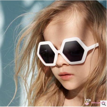 Kính Râm Hình Học Chống Tia Uv Cho Bé