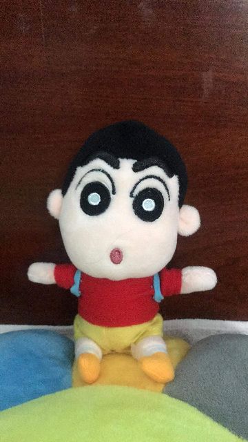 Móc khóa nhựa shin cậu bé bút chì