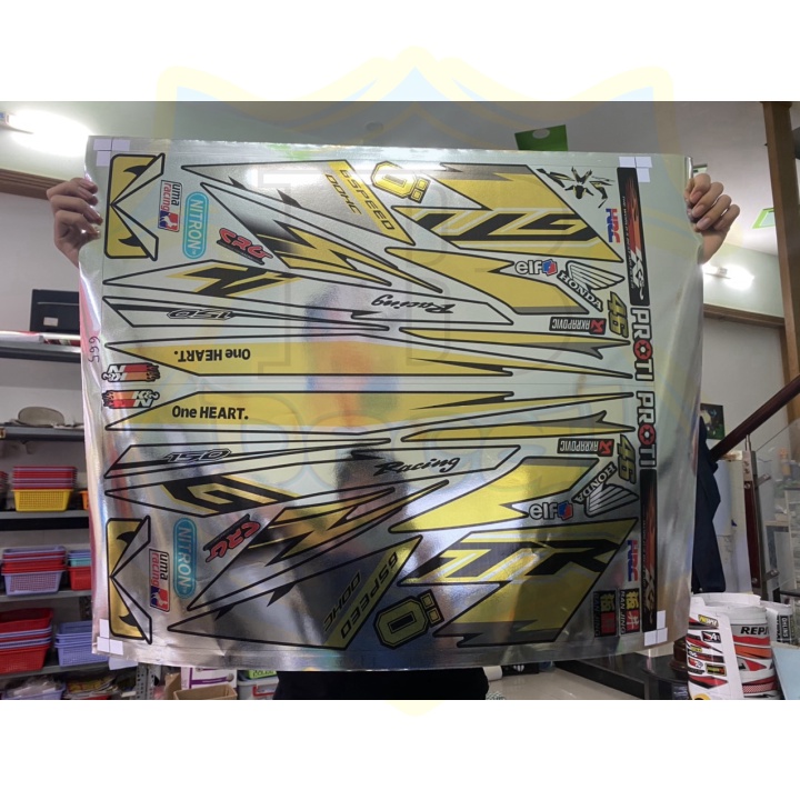 ( Quí khách vui lòng mang ra tiệm cho thợ dán ) Tem xe winner v1 dán xe đen crom cao cấp