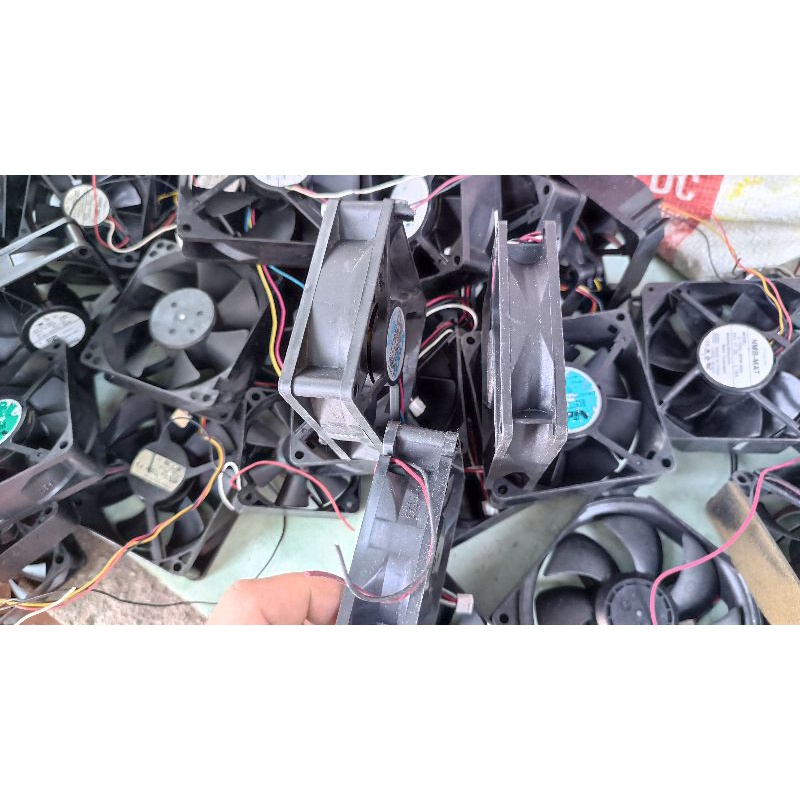 Quạt gió vuông 8cm 24v tháo máy