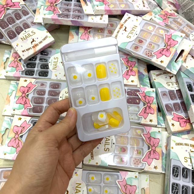 Set 24 nail móng tay hoạ tiết xinh xắn