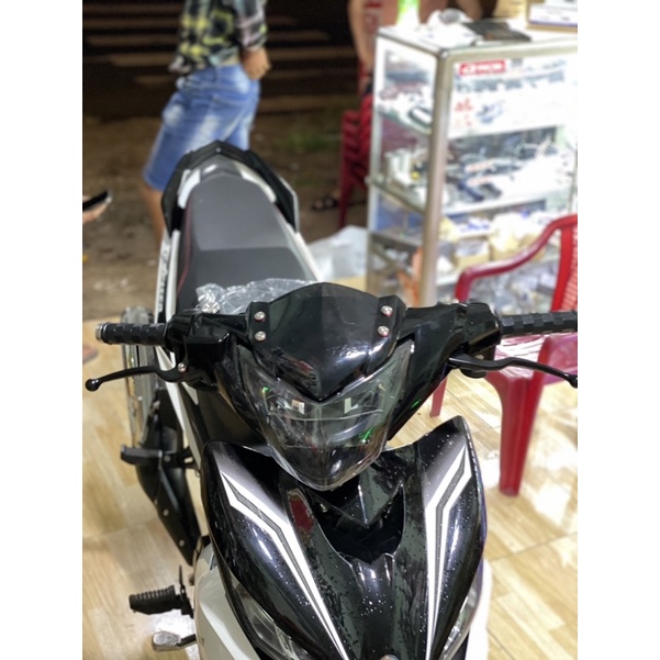 Mão ốp đầu cho ex135 đời 2011 2014