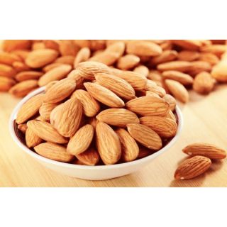 Hộp 500gr nhân hạnh nhân mỹ nguyên vị sấy.
