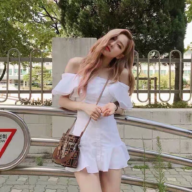Váy trễ vai Rosé