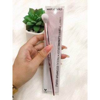 CỌ WET N WILD Pro Line Fluffy Blending