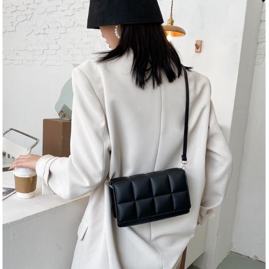 Western-style checkered bag Women's 2022 fashion small square bag Crossbody shoulder bag Summer women's bag