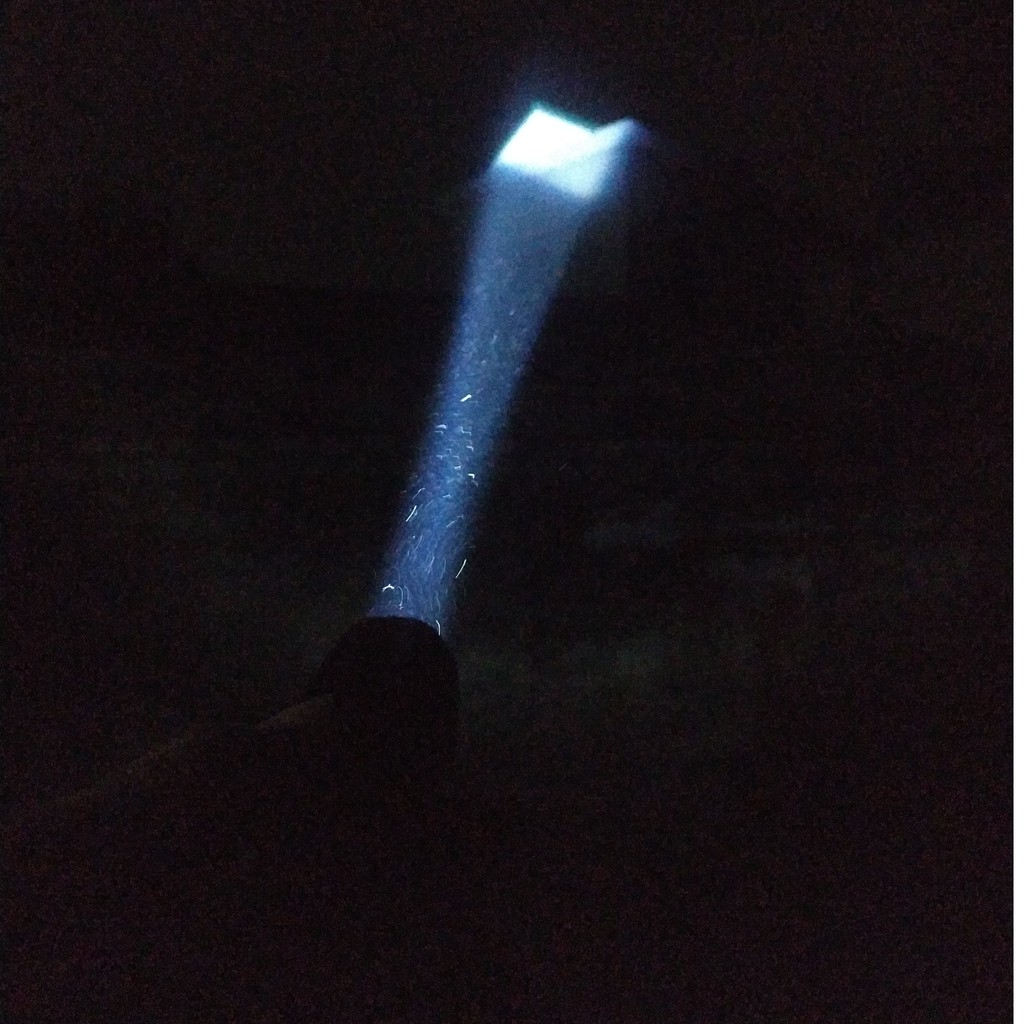 Đèn Pin Siêu Sáng Cao Cấp T6 Hợp Kim Chống Nước Pin Có Thể Sạc Lại