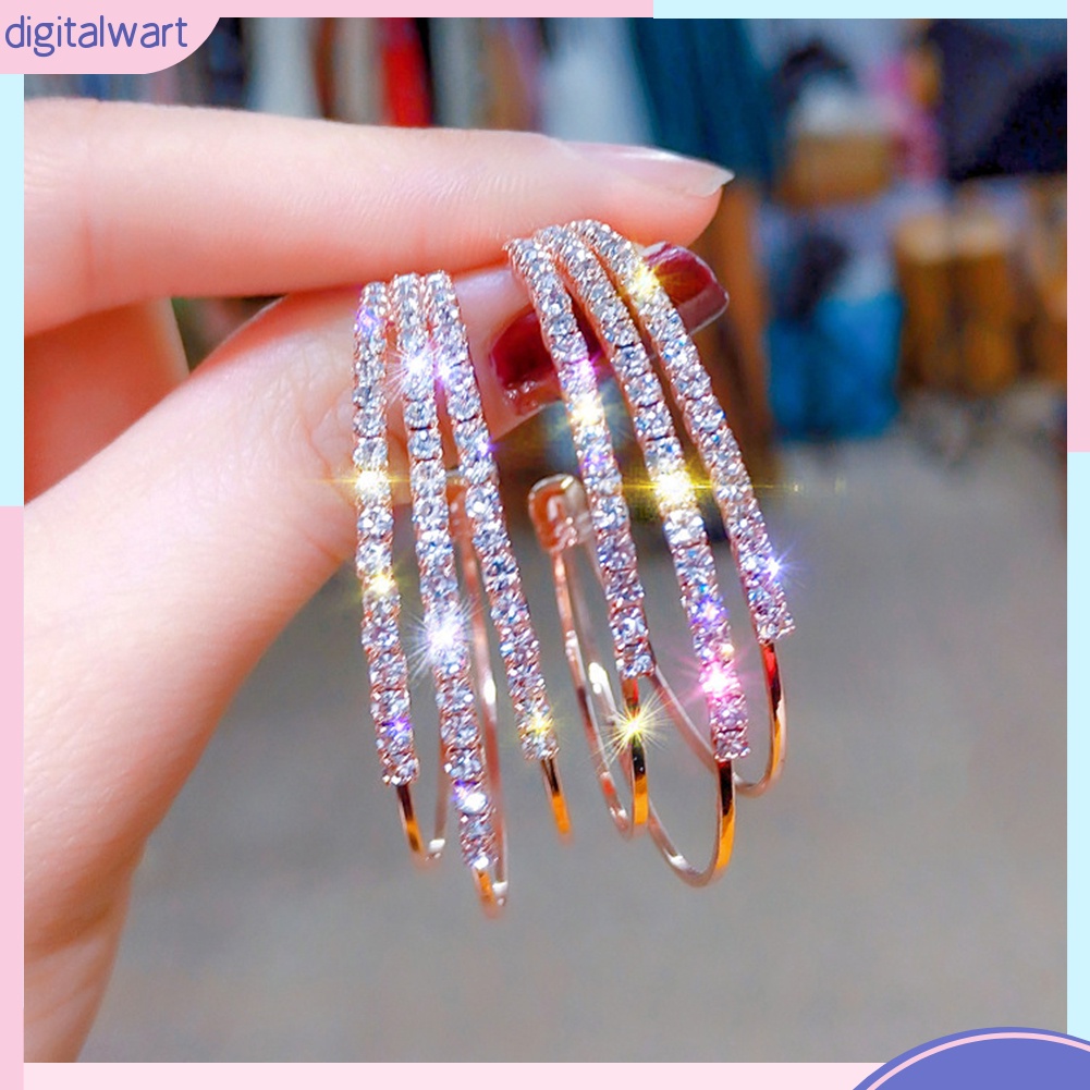 Hoa tai dạng vòng thời trang dành cho nữ