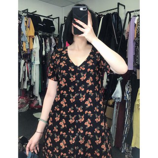 Đầm tol hoa nhí - hình shop tự chụp