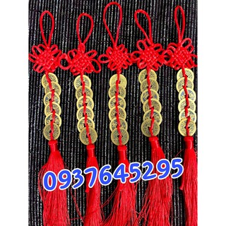 Xâu tiền xu lục đế
