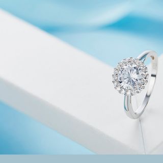 Nhẫn bạc ý 925 đính pha lê Swarovski sang chảnh