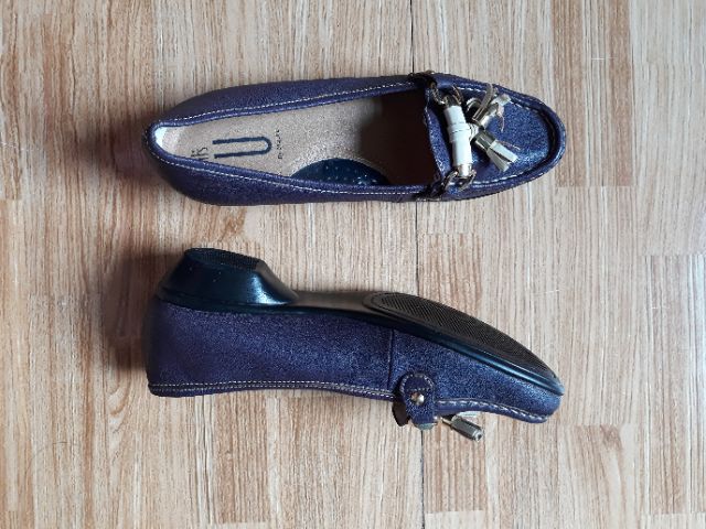 Giày nữ da thật size 37