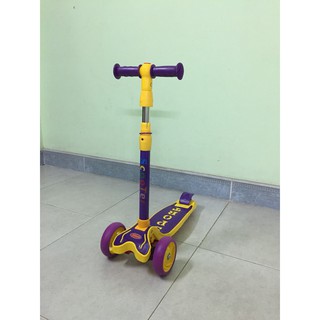 Xe scooter năng động 609