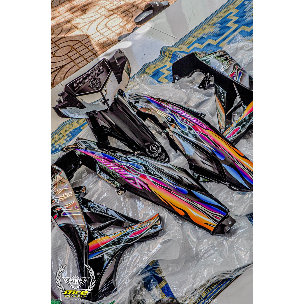 Tem Sirius cho màu sơn đen Mẫu Full Đen lửa Titan.