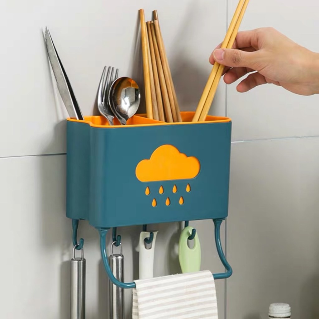 KỆ ĐỰNG ĐŨA MUỖNG DÁN TƯỜNG KÈM MÓC VÀ THANH TREO KHĂN TIỆN LỢI - KỆ ĐỰNG ĐỒ NHÀ TẮM NHÀ BẾP HÌNH ĐÁM MÂY LOẠI TỐT