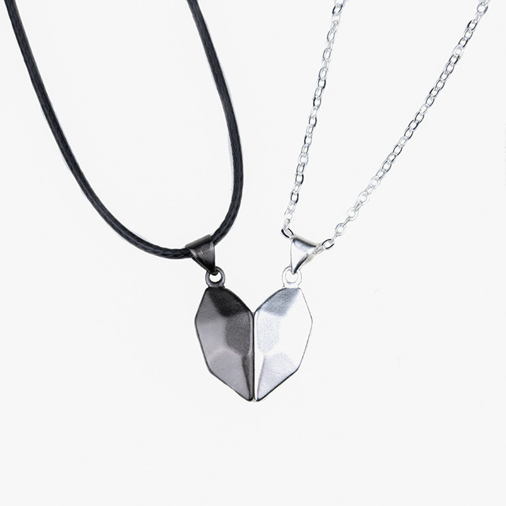 vòng cổ Mặt Trái Tim Phối Đá May Mắn Cho Cặp Đôi