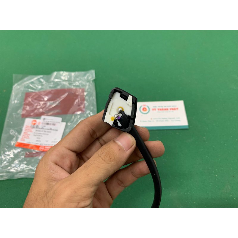 Nút công tắc mở yên Alizabeth