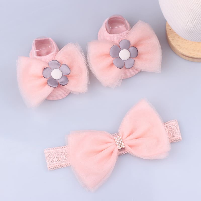 Set đôi vớ và băng đô đính nơ xinh xắn dành cho bé gái