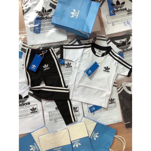 Bộ adidas cho bé