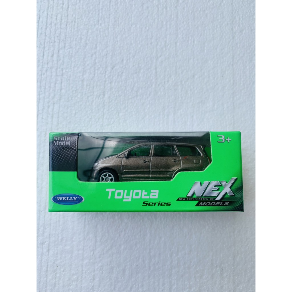 Welly Mô Hình Xe Hơi Toyota Kijang Innova Tỉ Lệ 1: 60