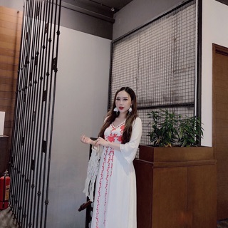 ĐẦM MAXI THÊU HOA CỔ V (KÈM HÌNH THẬT)