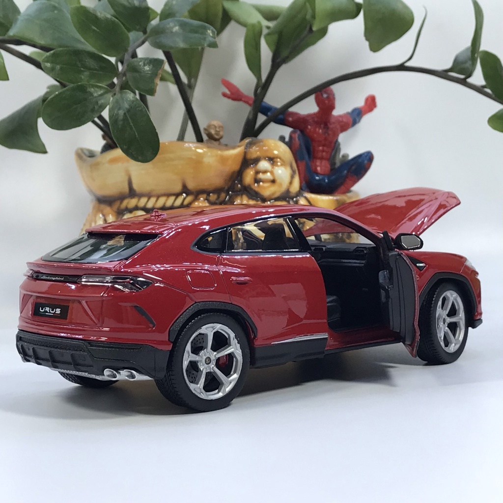 Mô hình xe ô tô Lamborghini Urus tỷ lệ 1:24 mẫu SUV nhanh nhất thế giới