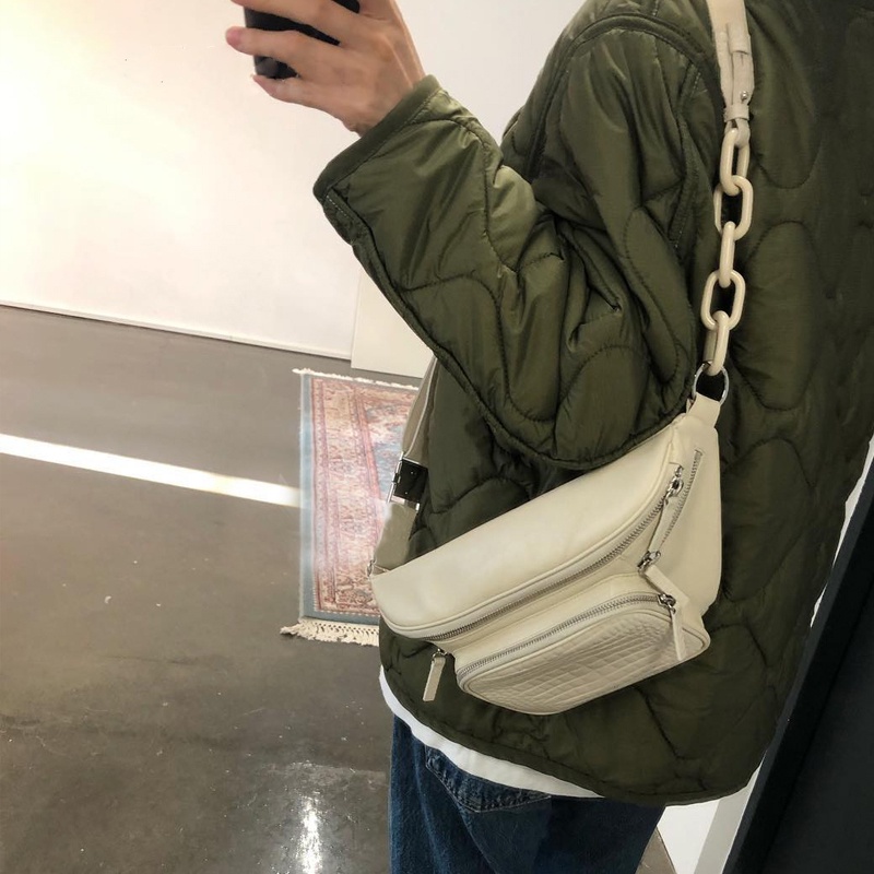 Túi Đeo Chéo Vân Da Cá Sấu Bằng acrylic Phối Dây Đeo Sợi Xích Thời Trang Cho Nữ