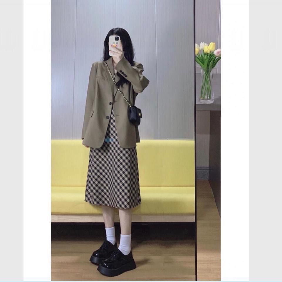 Set Đầm Hai Dây Họa Tiết Sọc Caro Và Áo Khoác Phong Cách Retro Thời Trang Cho Nữ