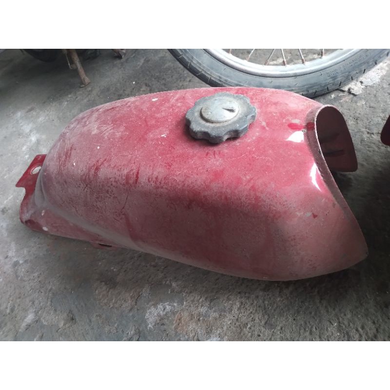 Bình xăng xe win độ màu đỏ