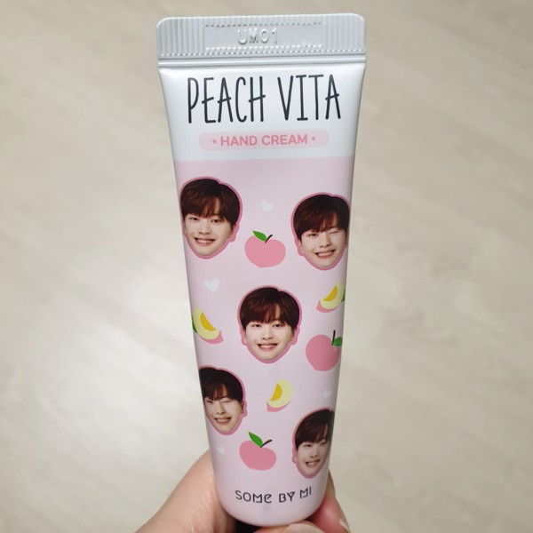 Kem Dưỡng Tay SOME BY MI PEACH VITA HAND CREAM | BigBuy360 - bigbuy360.vn