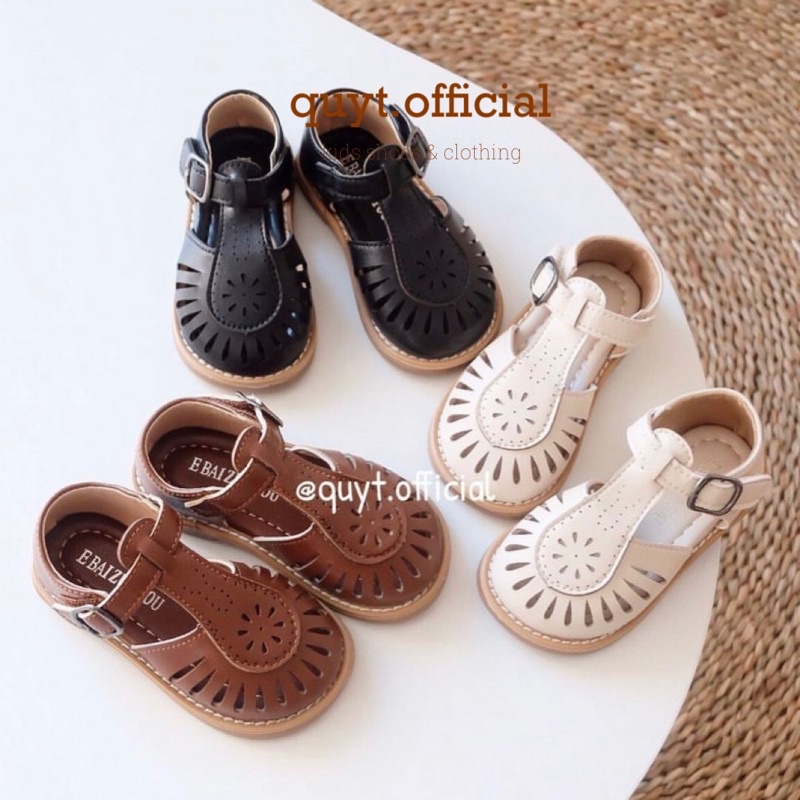 [Có sẵn] Giày da hoạ tiết cắt cố điển tiệm nhà Quýt