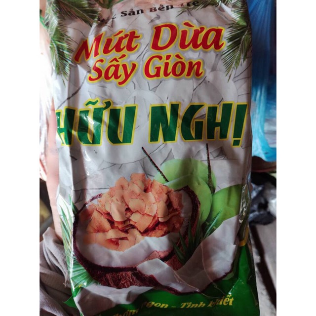 Mứt dừa khô sấy giòn