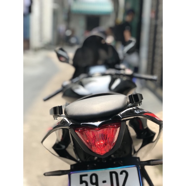 Ốp đuôi GSX150 kiểu R1 v1 - 2 mảnh - GSX150R GSX150S