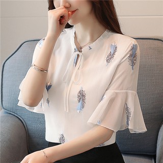 Áo kiểu chất Chiffon tay lỡ phối bèo hoạ tiết thêu nữ tính