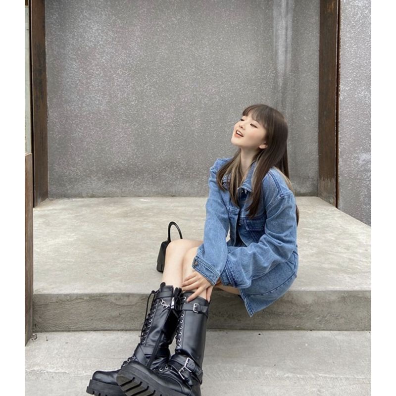 Set áo khoác jean kèm chân váy lưng cao có khóa kéo 12 ngày